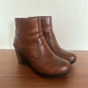 Dansko Leather Brown Short Platform Heel Boot Women’s EU Size 39 US Size 8